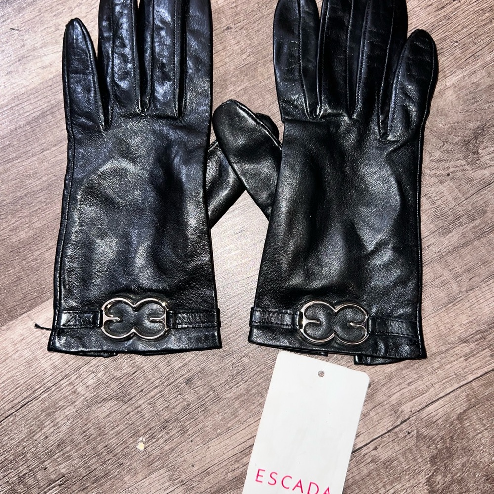 Escada Black Leather Gloves with Silver Accents